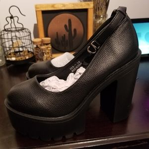 Brand New Mary Jane heels